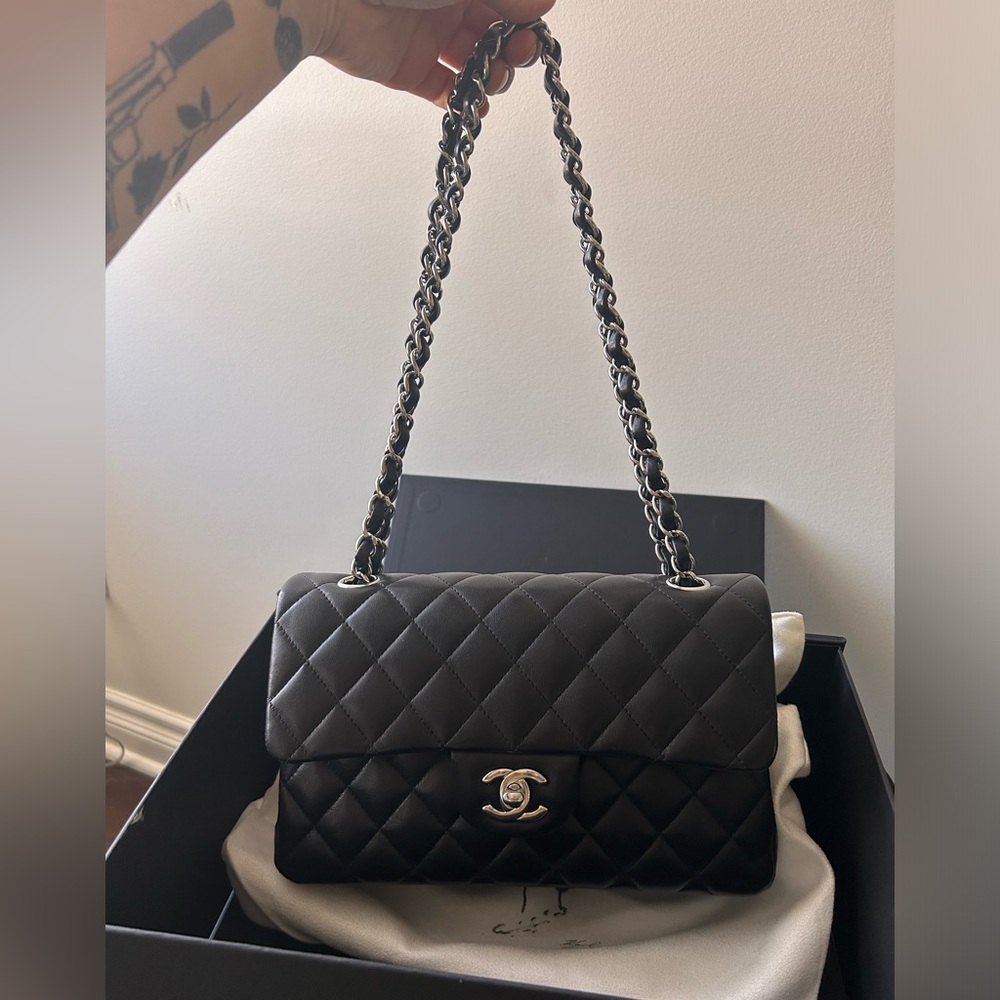 Chanel Classic flap bag black lambskin AUTHENTIC